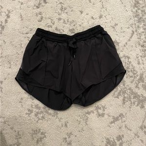 Lululemon hottie hot shirt 4” low rise